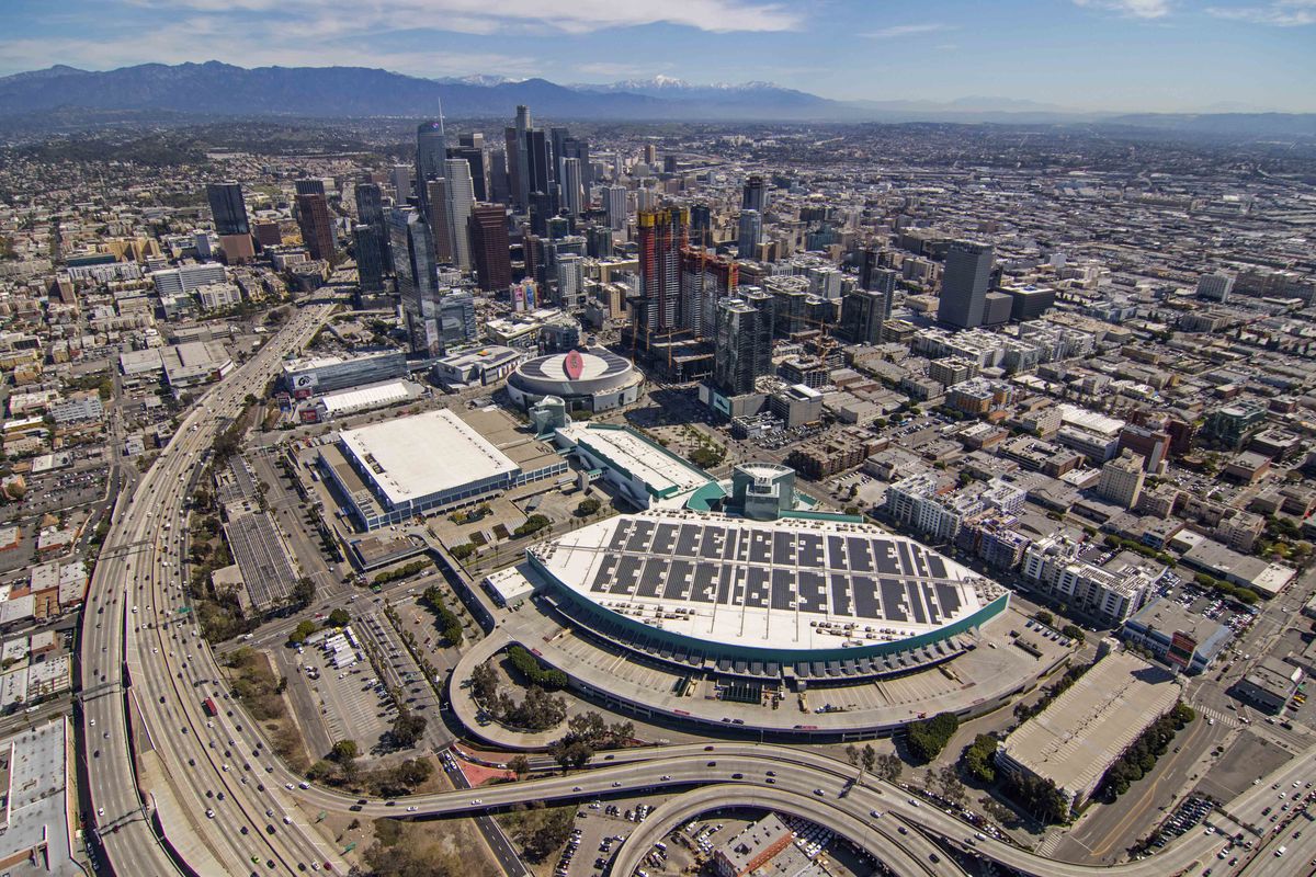 Los Angeles plugs in a giant solar array on the roof of the South Hall at the Los Angeles Convention Center, making it the largest solar array on a municipally owned convention center in the United States.