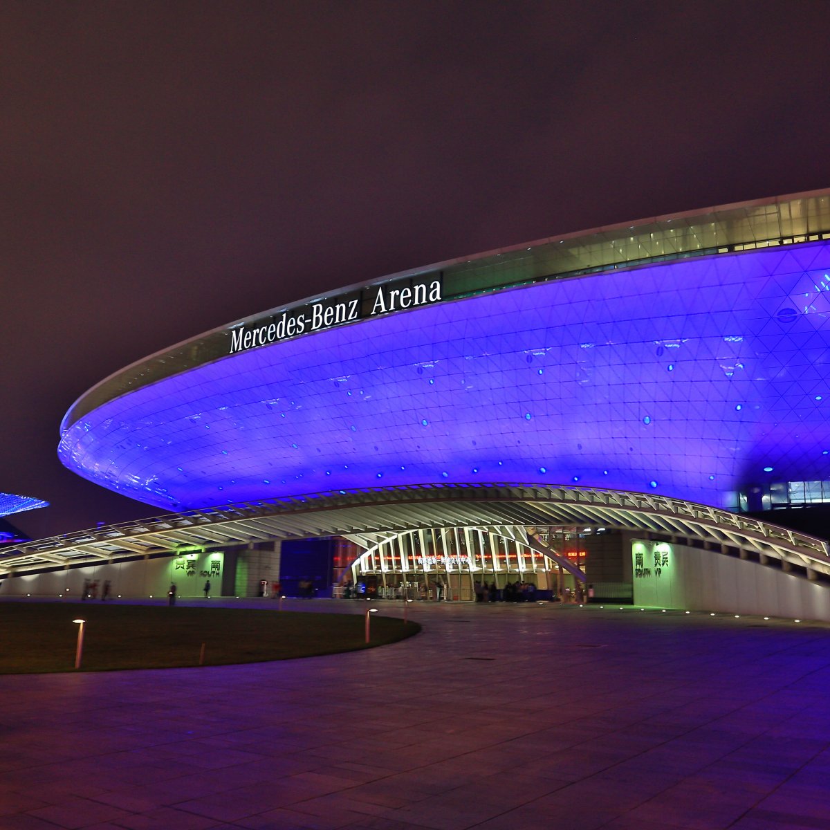 Exterior Image of Mercedes-Benz Arena in China at night