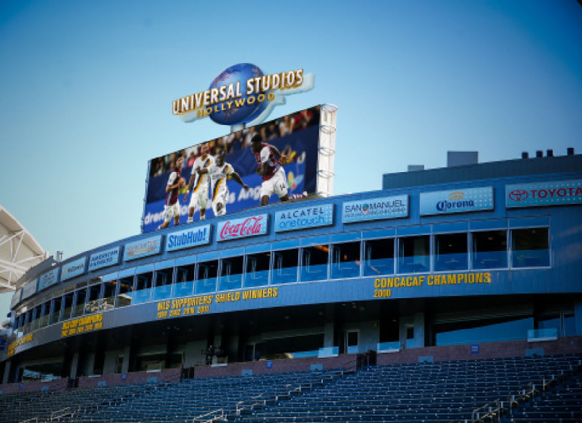 LA Galaxy names Universal Studios Hollywood as exclusive theme park partner of the club and home stadium StubHub Center.