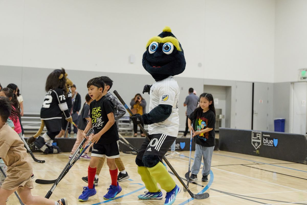 LA Kings x LA Galaxy API