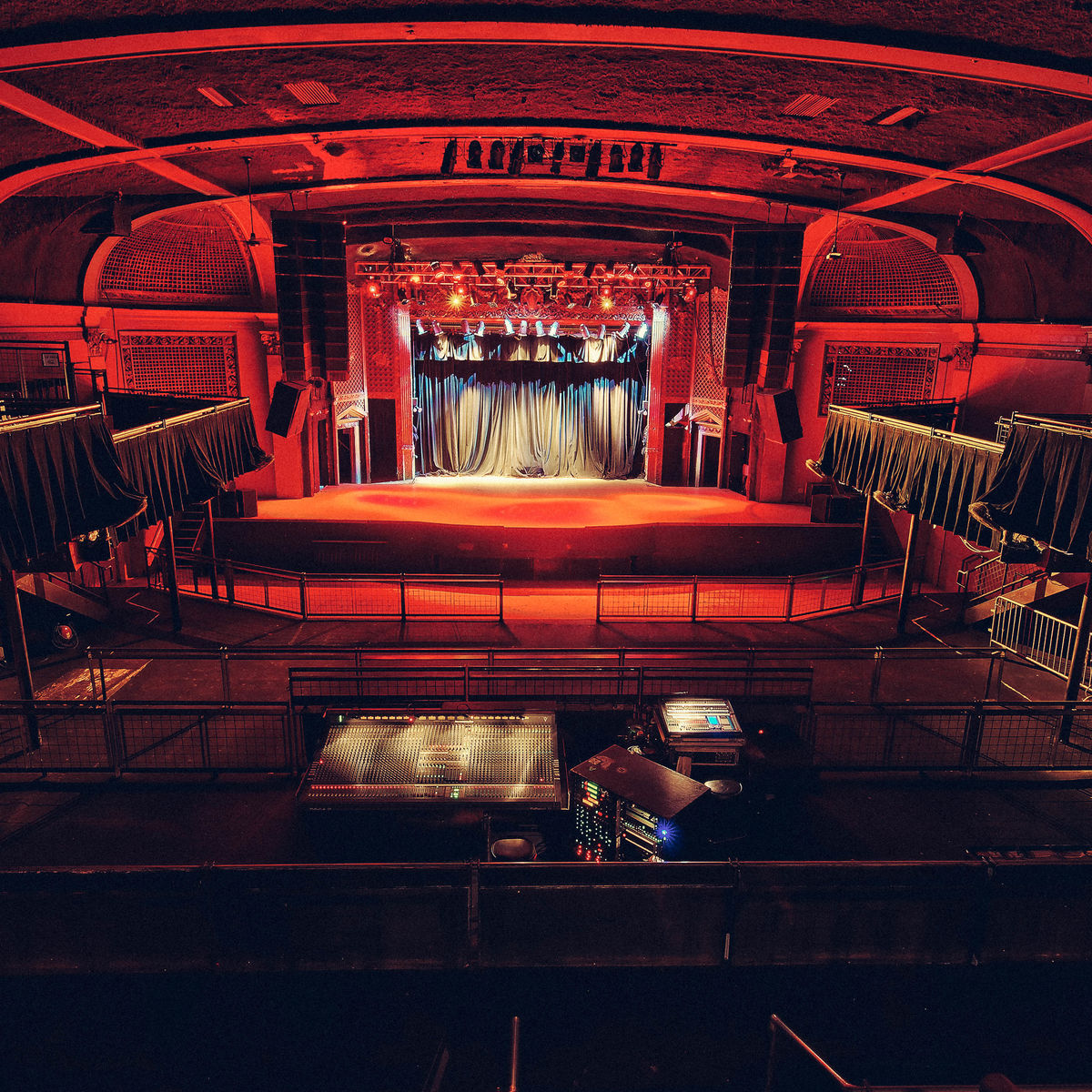 Interior image of Ogenden Theatre during a concert